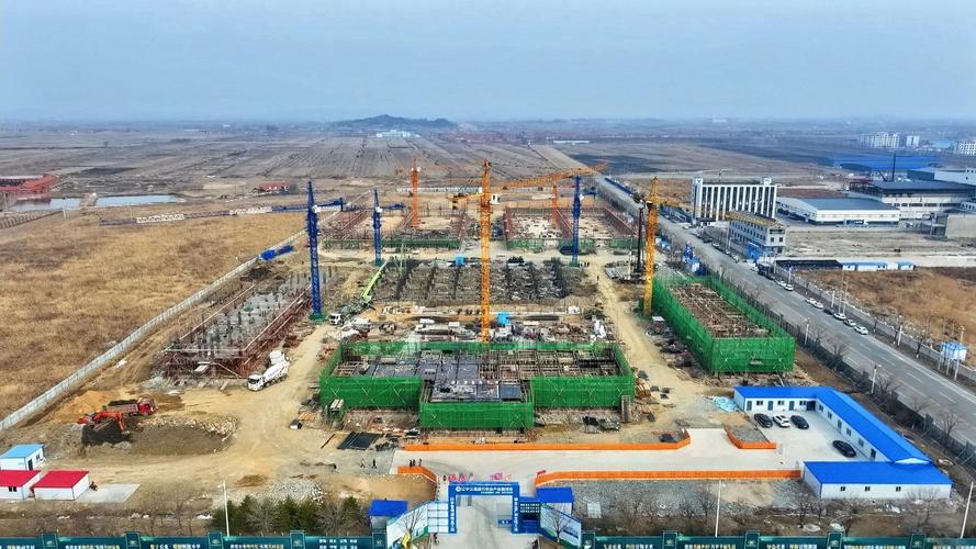 东港 项目建设蹄疾步稳，激活振兴新突破的“动力源”